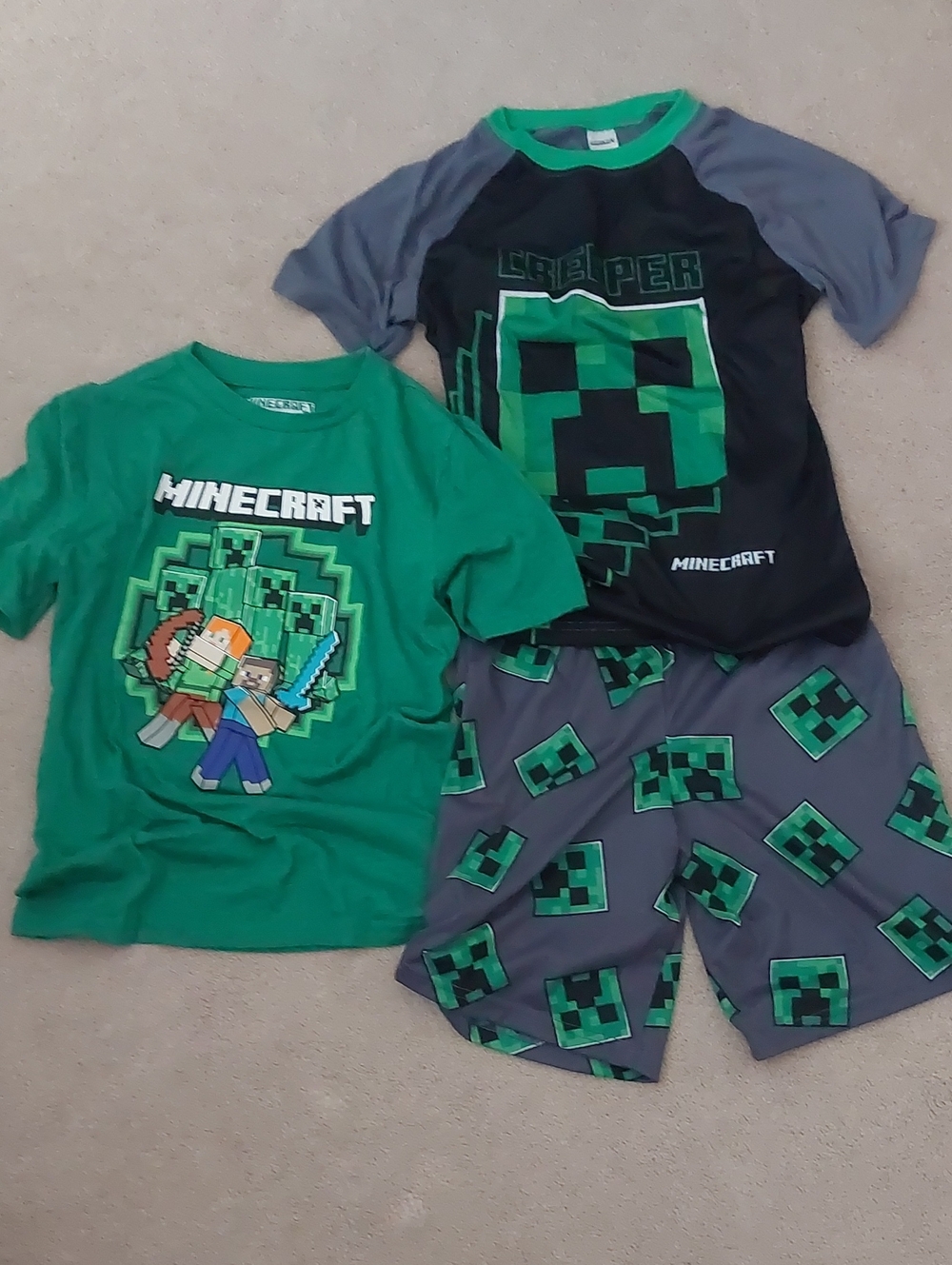 Minecraft Boys' Green Graphic Creeper Tee.  Ser Of 3 Items